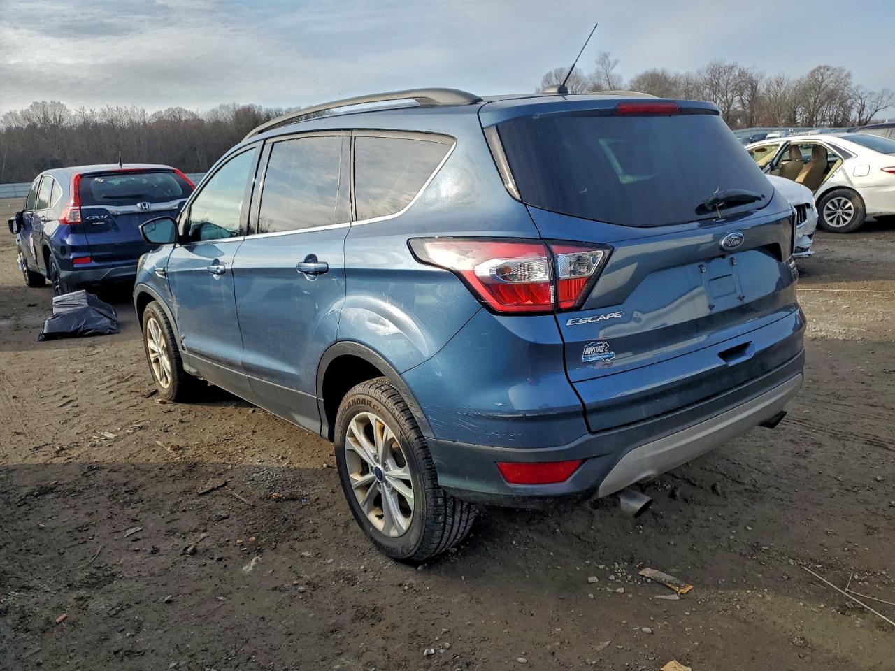 FORD ESCAPE SE