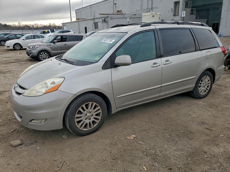 2009 TOYOTA SIENNA XLE #3312697211