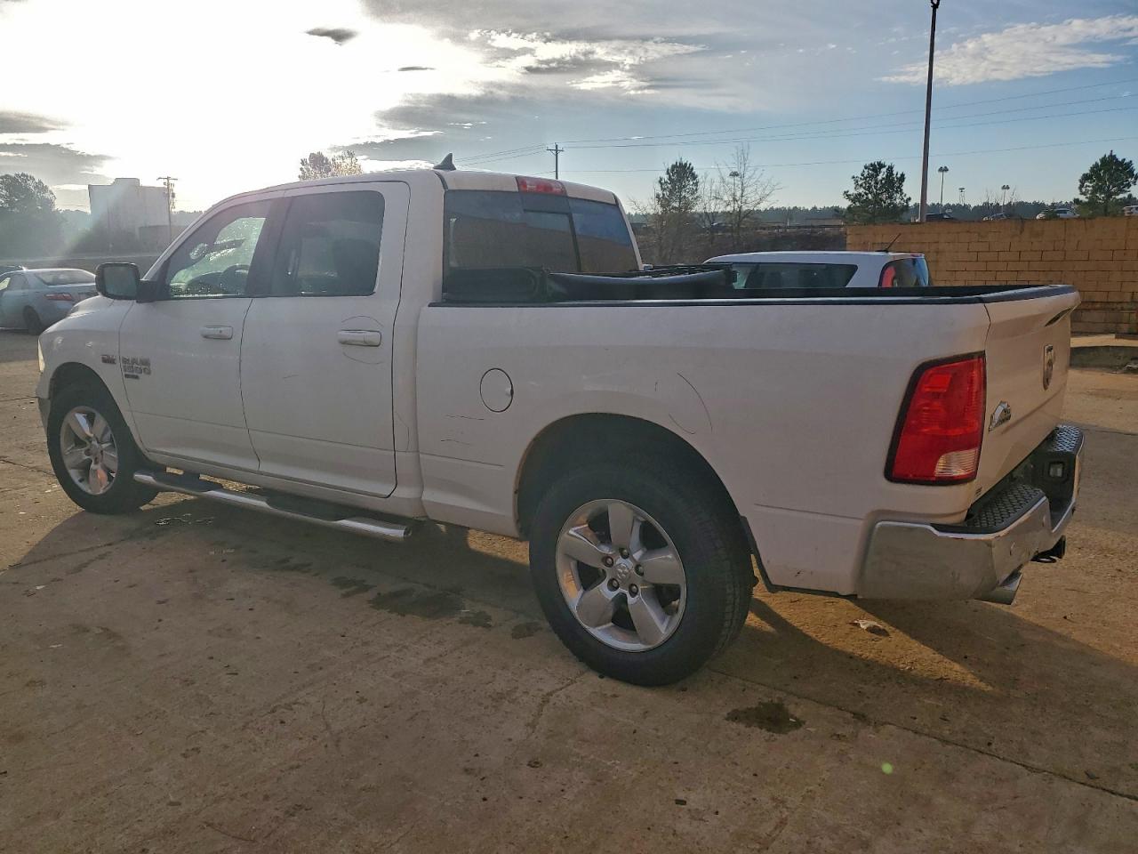 RAM 1500 SLT