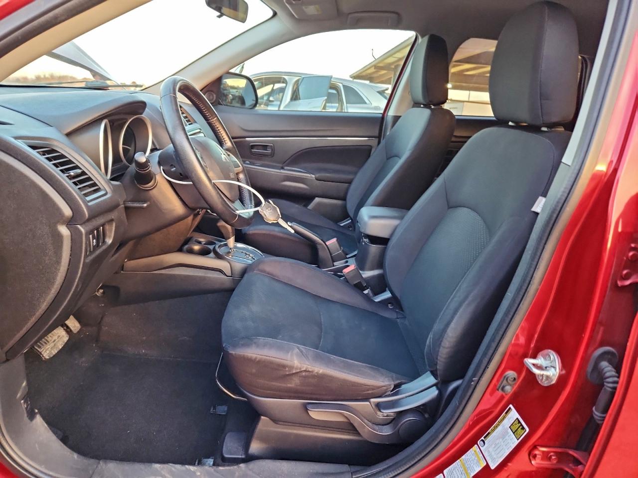 MITSUBISHI OUTLANDER ES