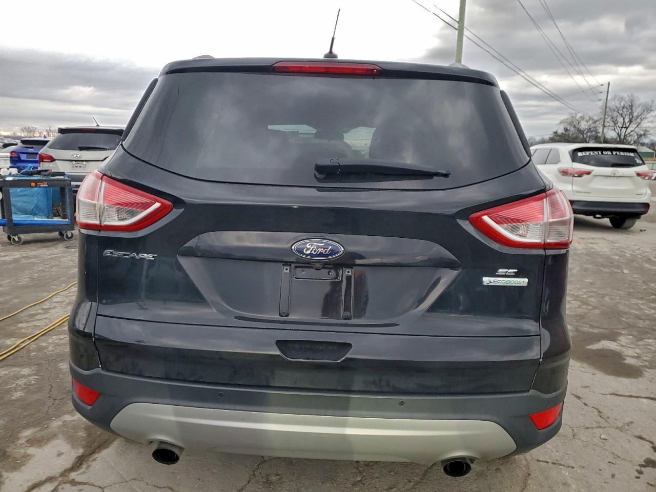 FORD ESCAPE SE