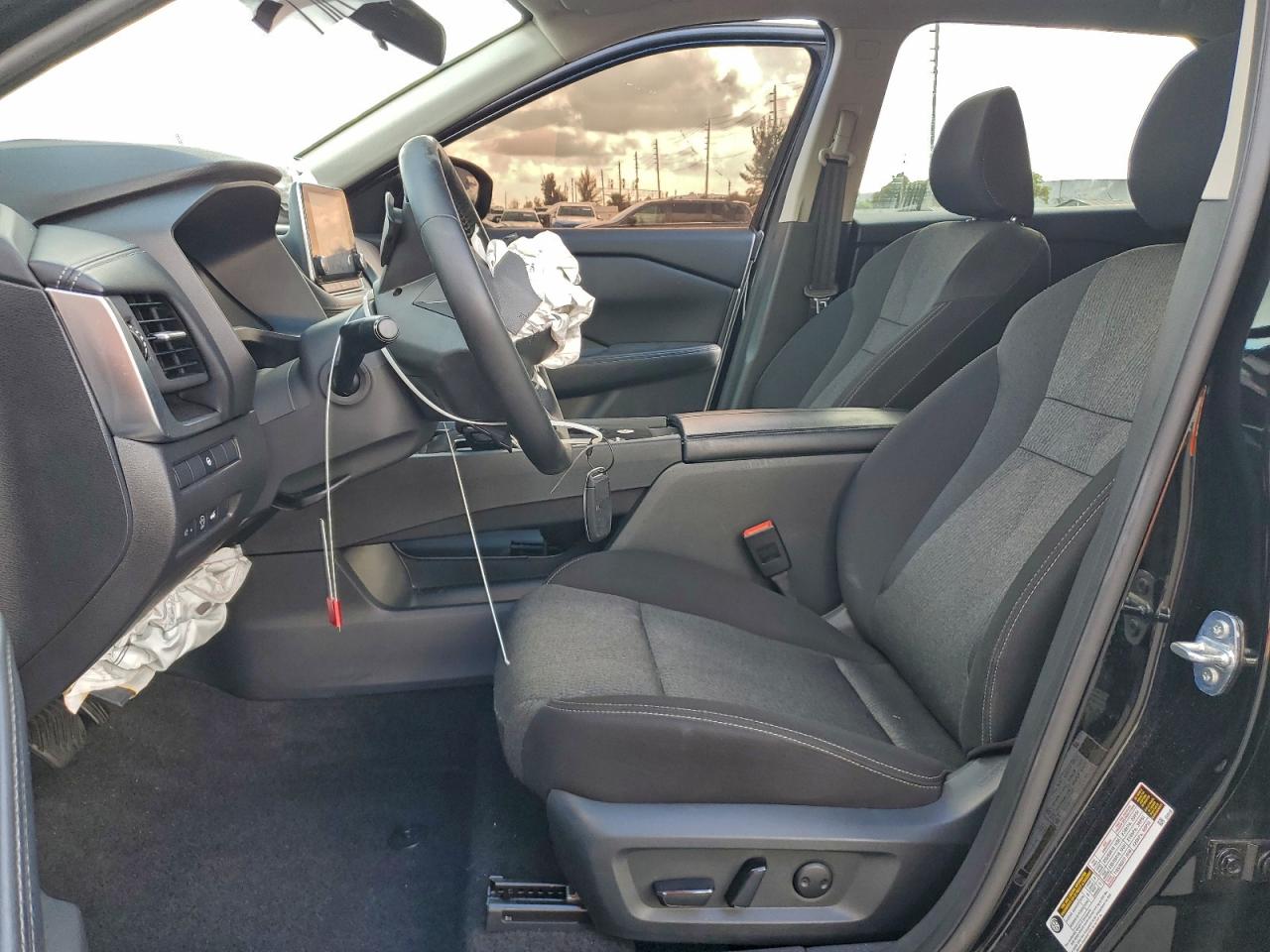 Lot #3302704014 2025 NISSAN ROGUE SV