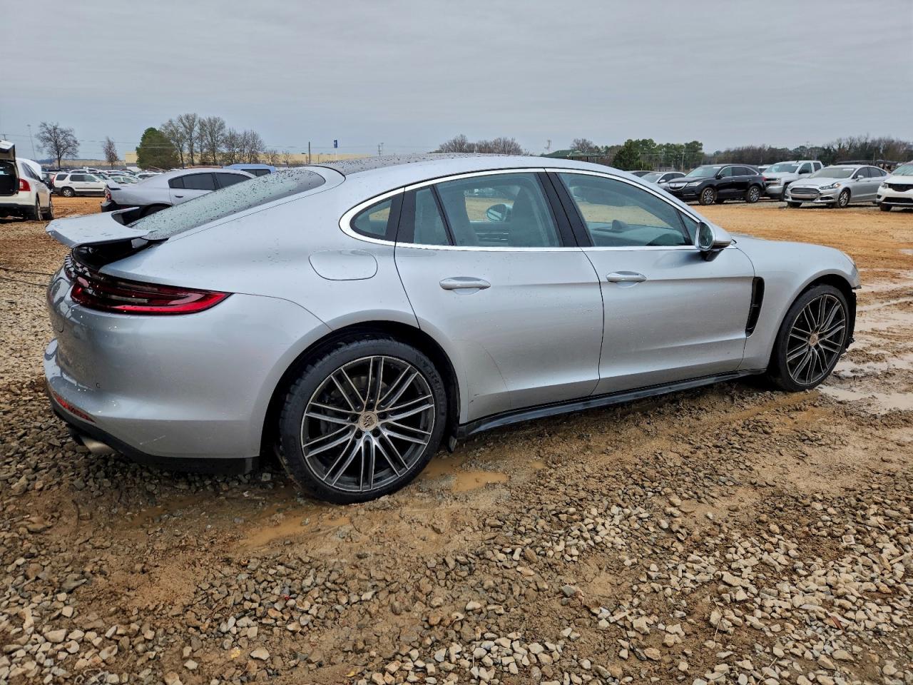 PORSCHE PANAMERA 4S