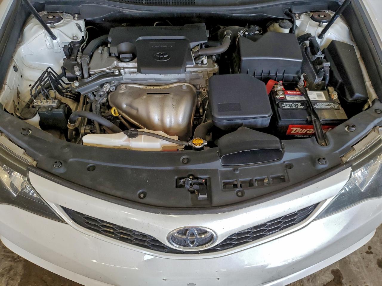 TOYOTA CAMRY BASE