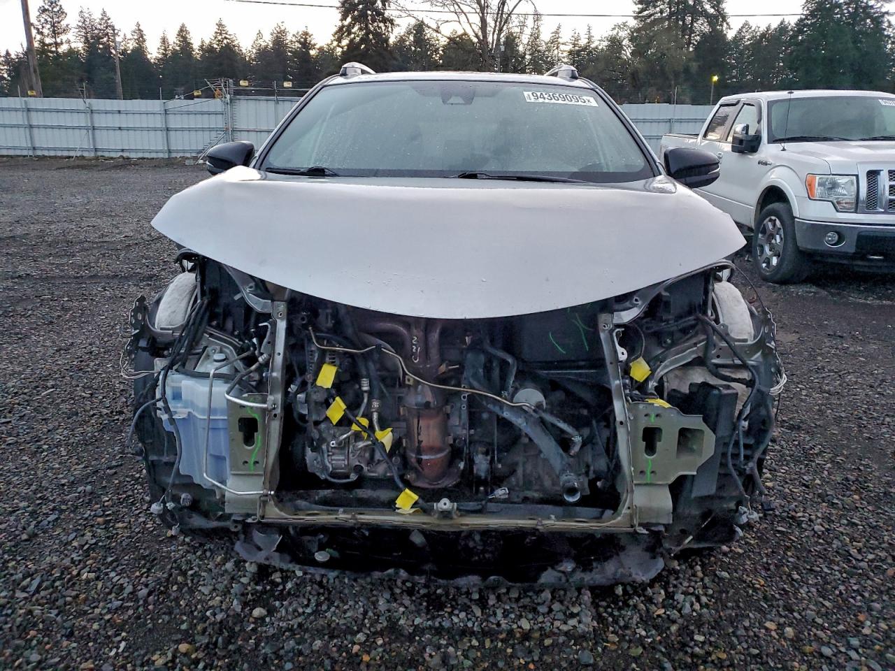 Lot #3304550464 2017 TOYOTA RAV4 SE