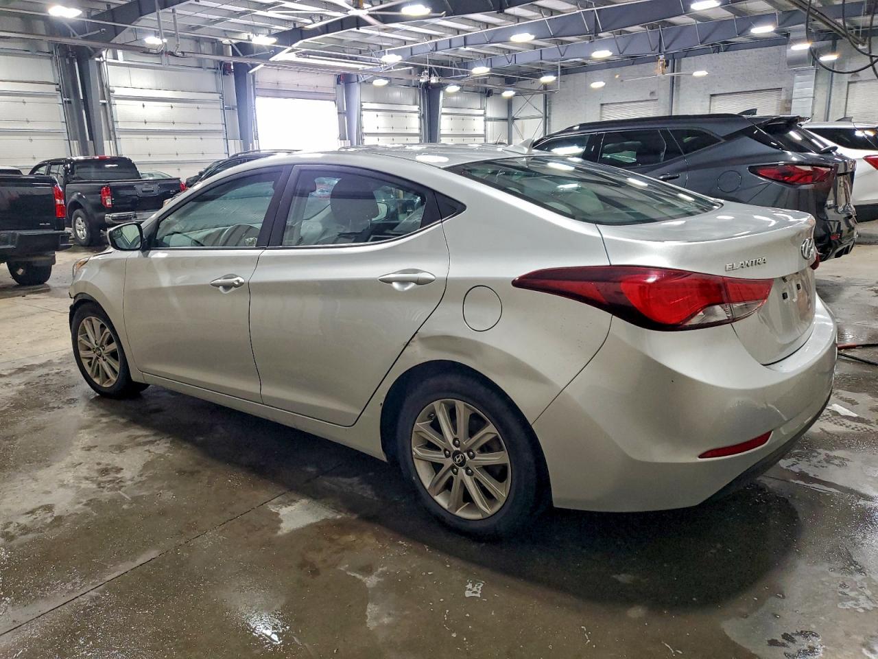 HYUNDAI ELANTRA SE