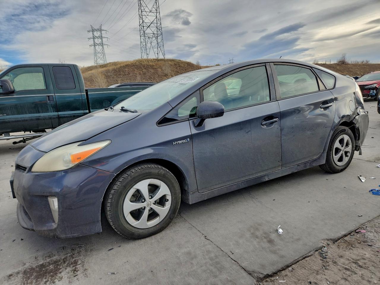 TOYOTA PRIUS