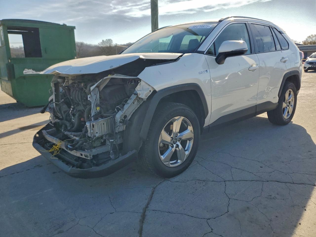 TOYOTA RAV4 XLE PREMIUM