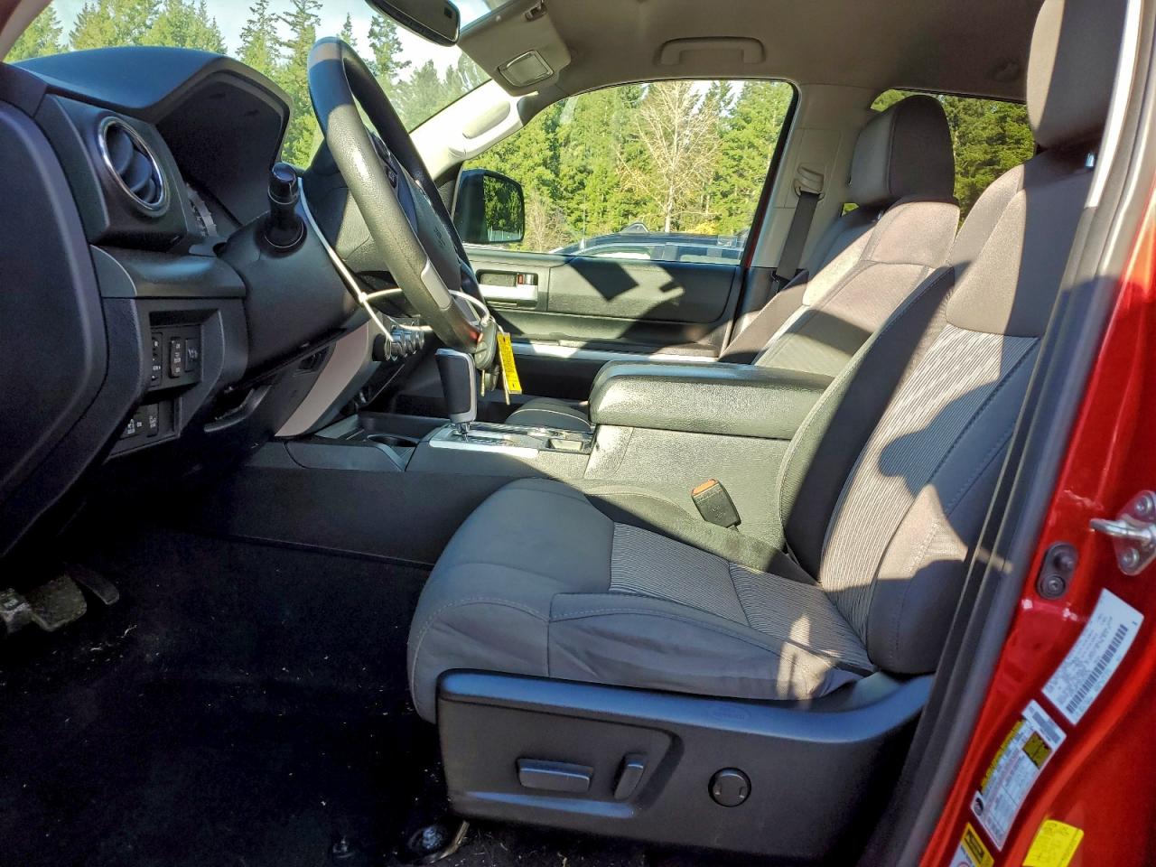 TOYOTA TUNDRA DOUBLE CAB SR