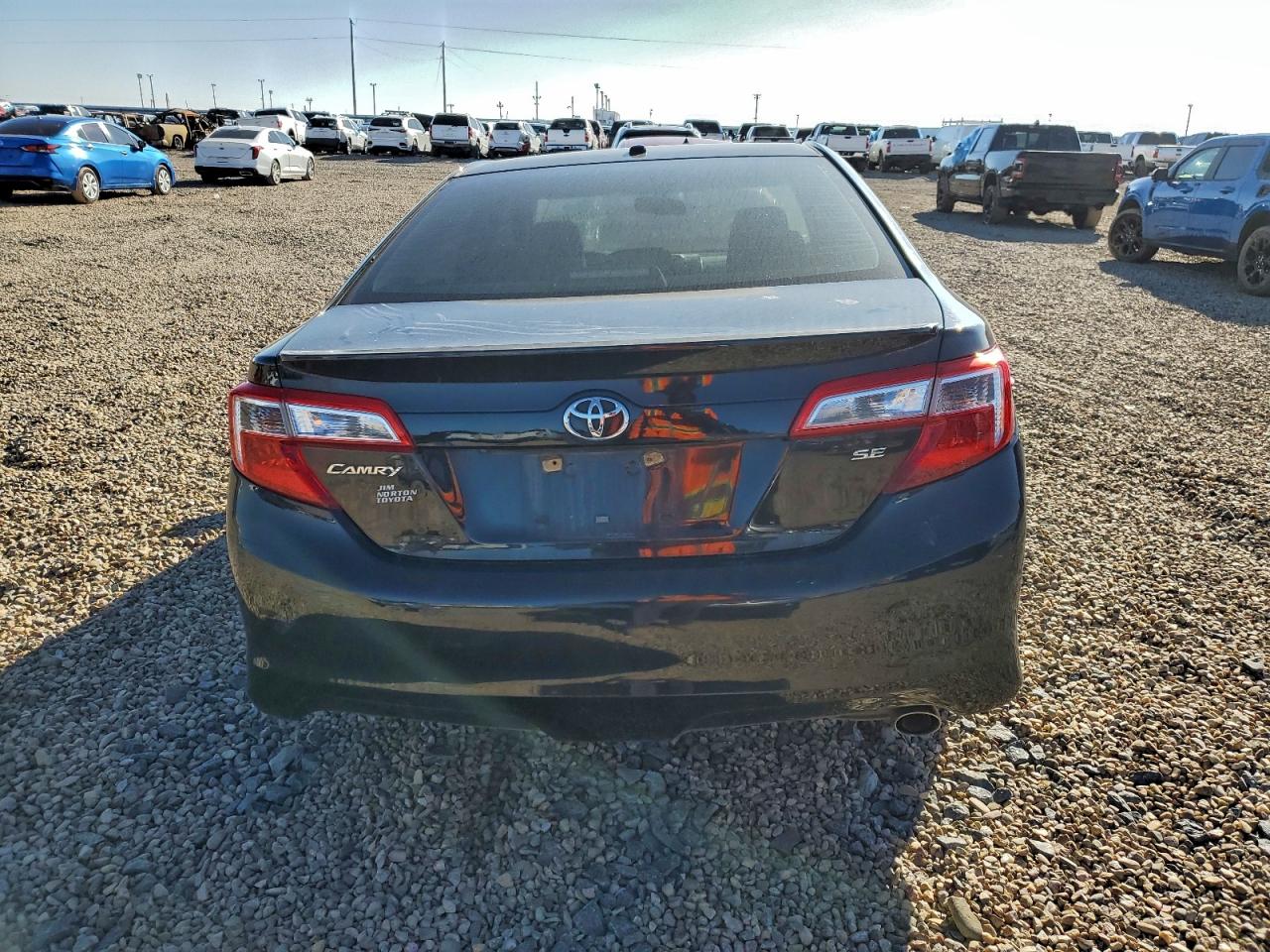 TOYOTA CAMRY BASE