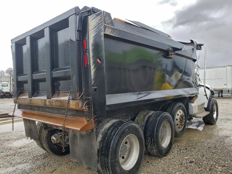 2021 PETERBILT TRACTOR 348 #3311707221