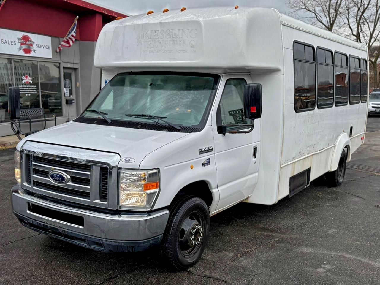 FORD ECONOLINE E450 SUPER DUTY CUTAWAY VAN