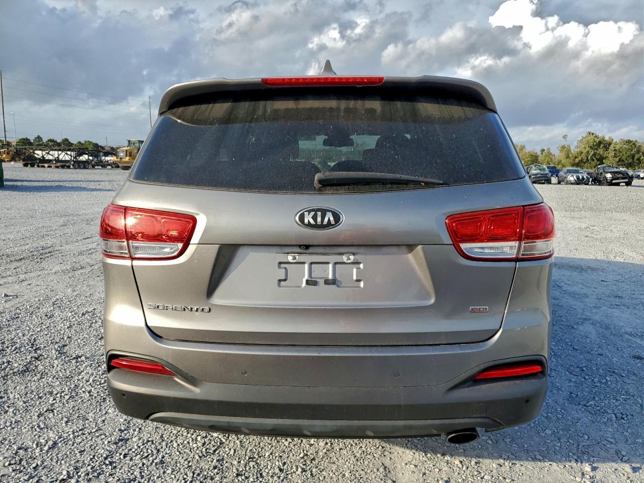 KIA SORENTO LX