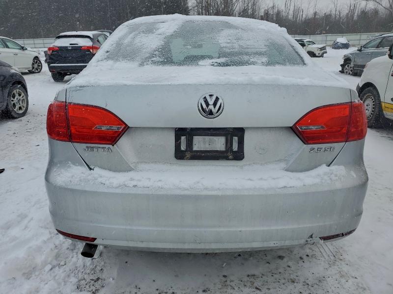 2013 VOLKSWAGEN JETTA SE #3305309315