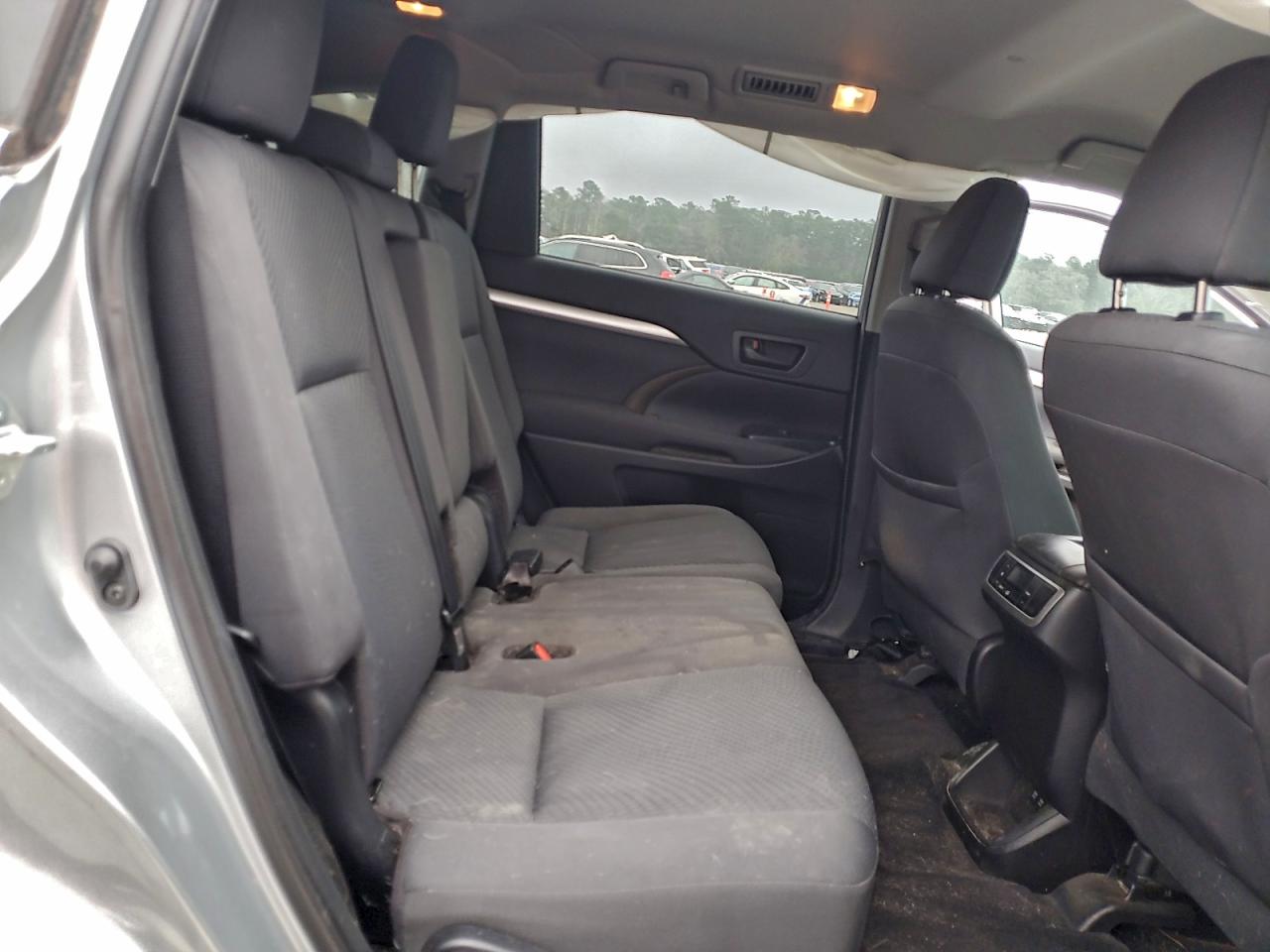 TOYOTA HIGHLANDER LE