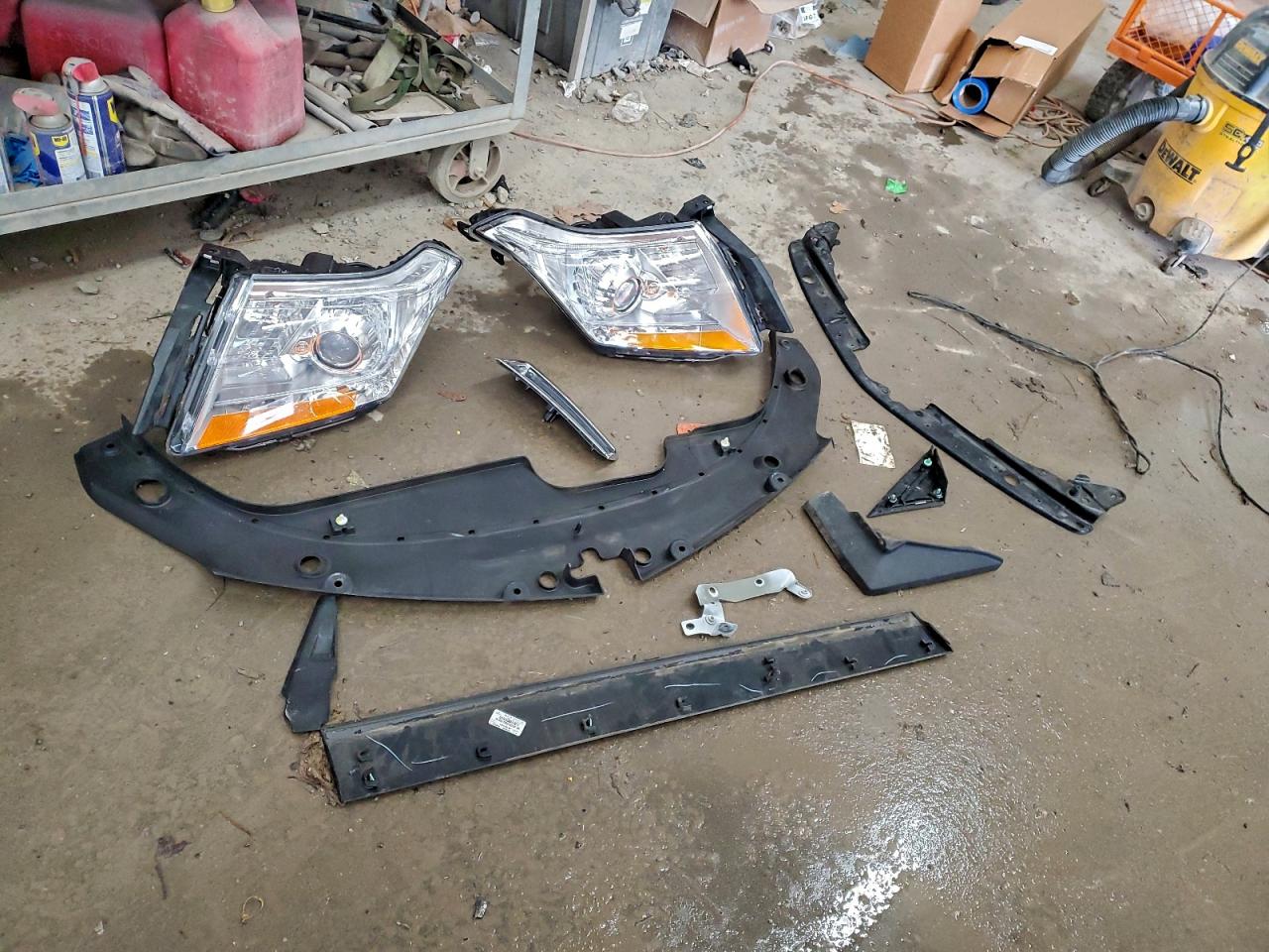 CADILLAC SRX PREMIUM COLLECTION