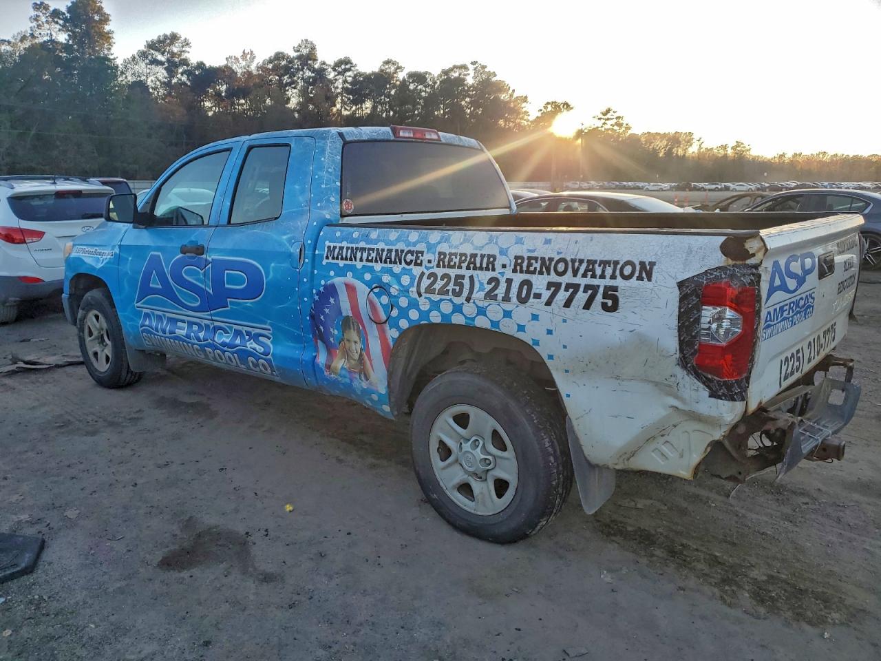 TOYOTA TUNDRA DOUBLE CAB SR