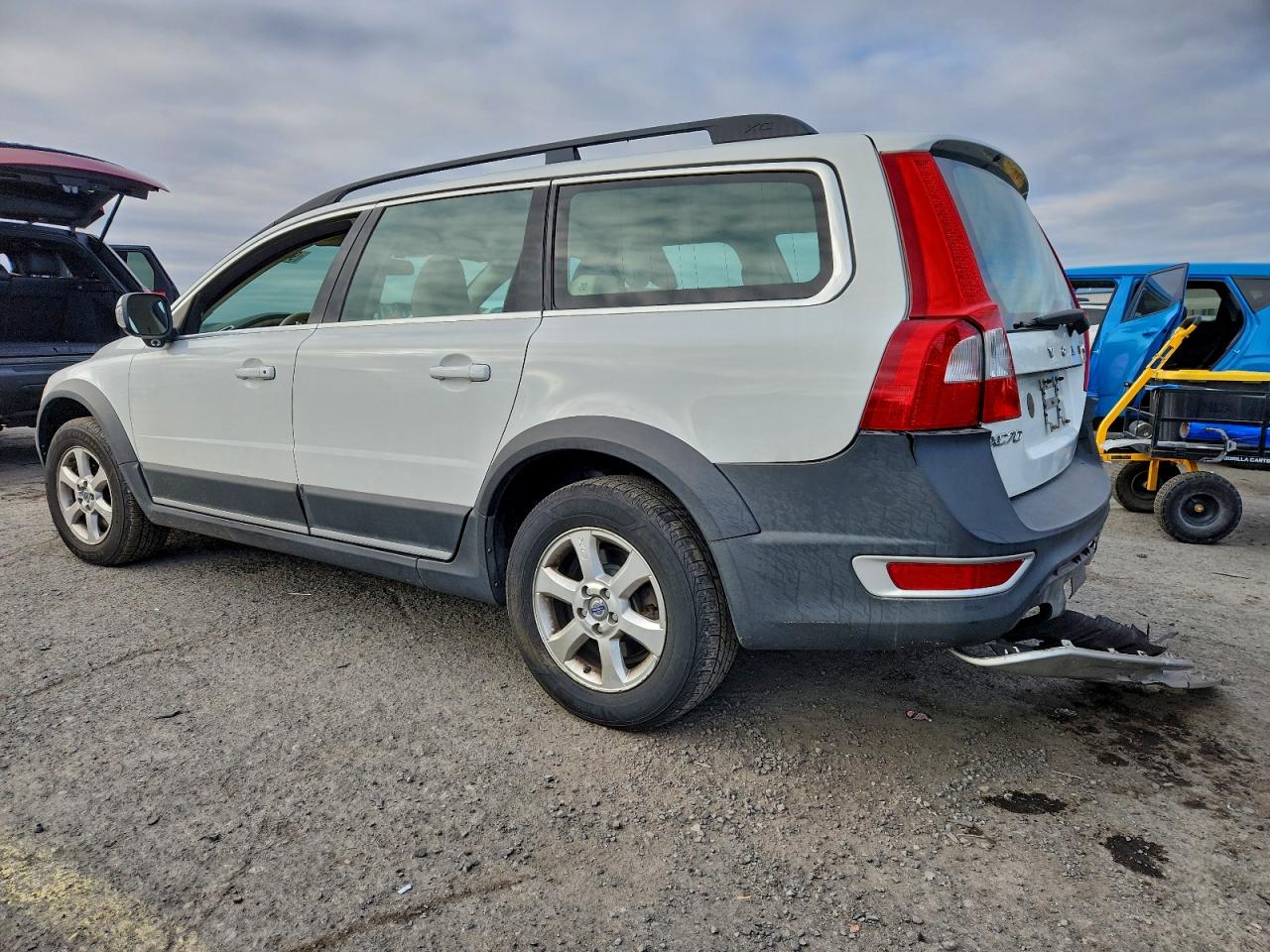 VOLVO XC70 3.2