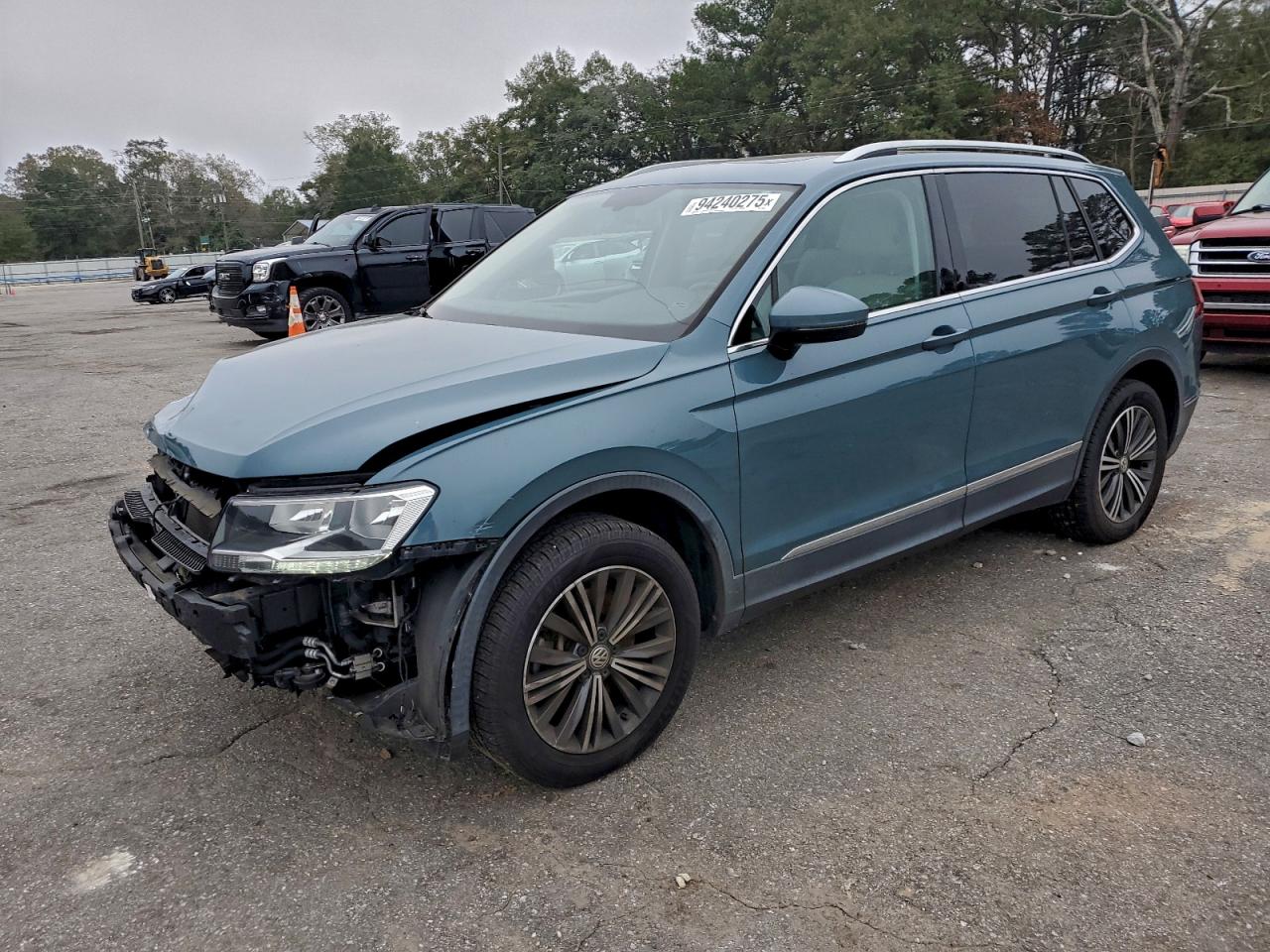 VOLKSWAGEN TIGUAN SE