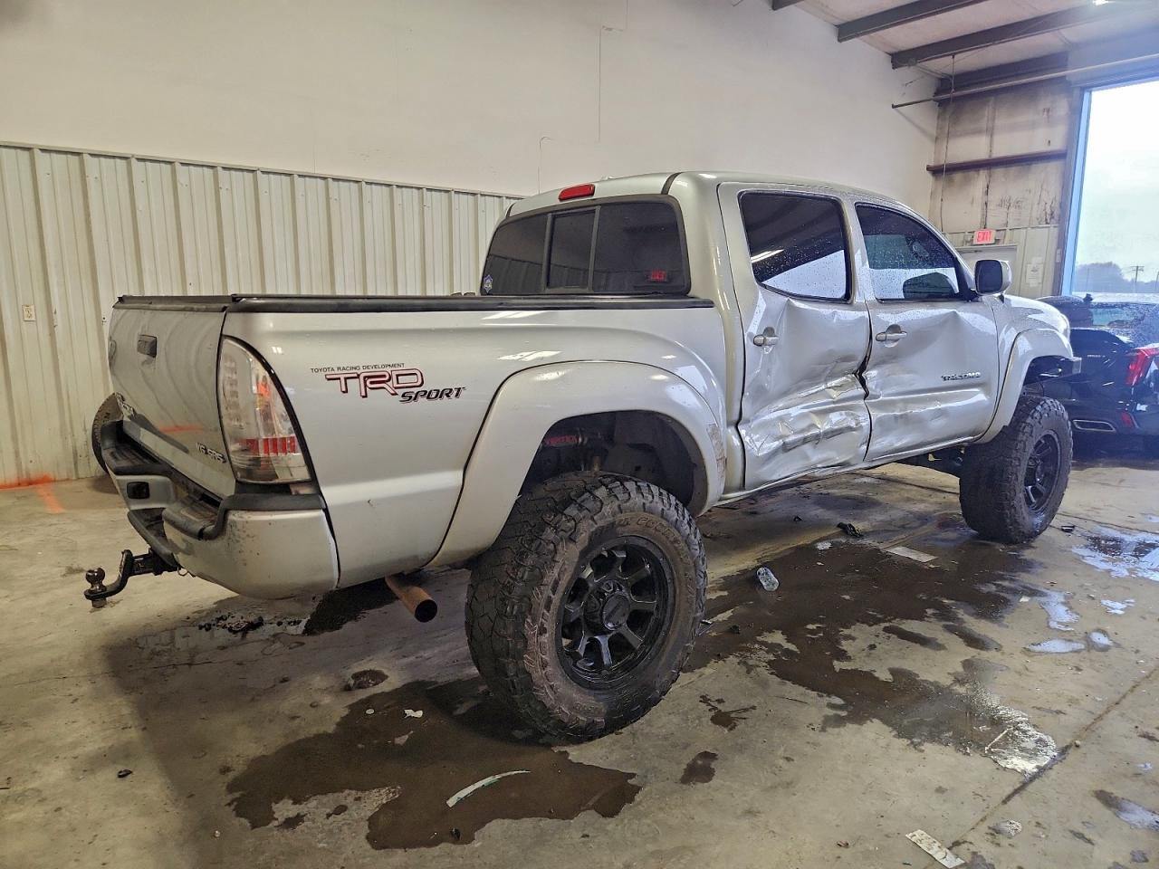 TOYOTA TACOMA DOUBLE CAB