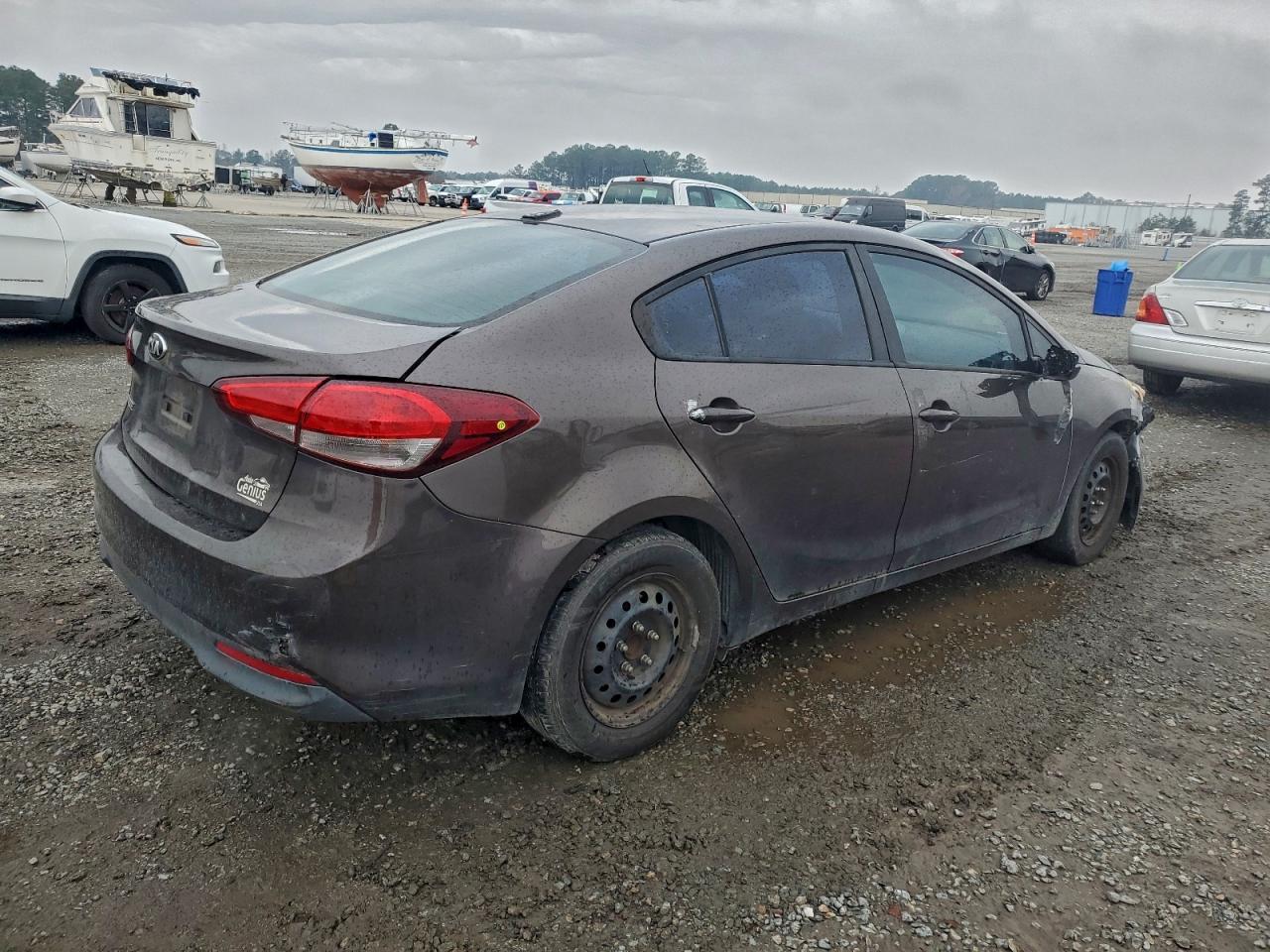 Lot #3316833655 2017 KIA FORTE LX