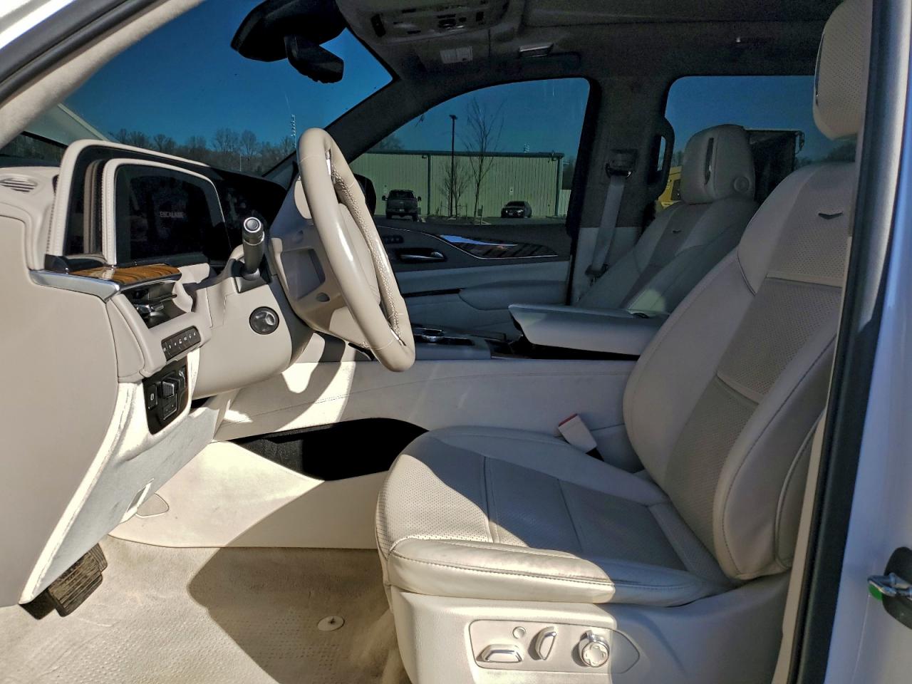 CADILLAC ESCALADE ESV SPORT PLATINUM