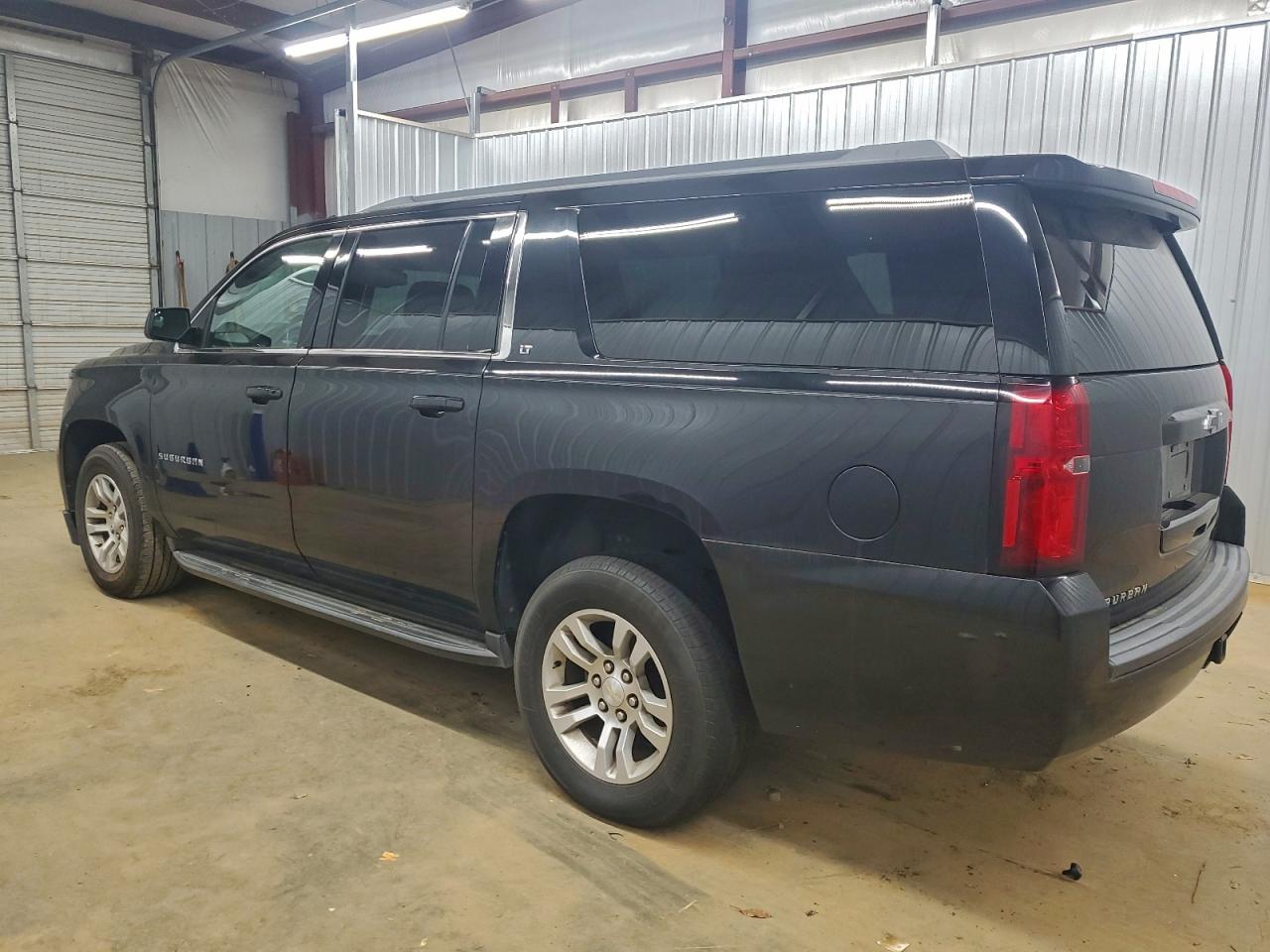 CHEVROLET SUBURBAN C1500 LT