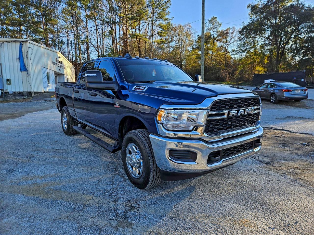 RAM 2500 TRADESMAN