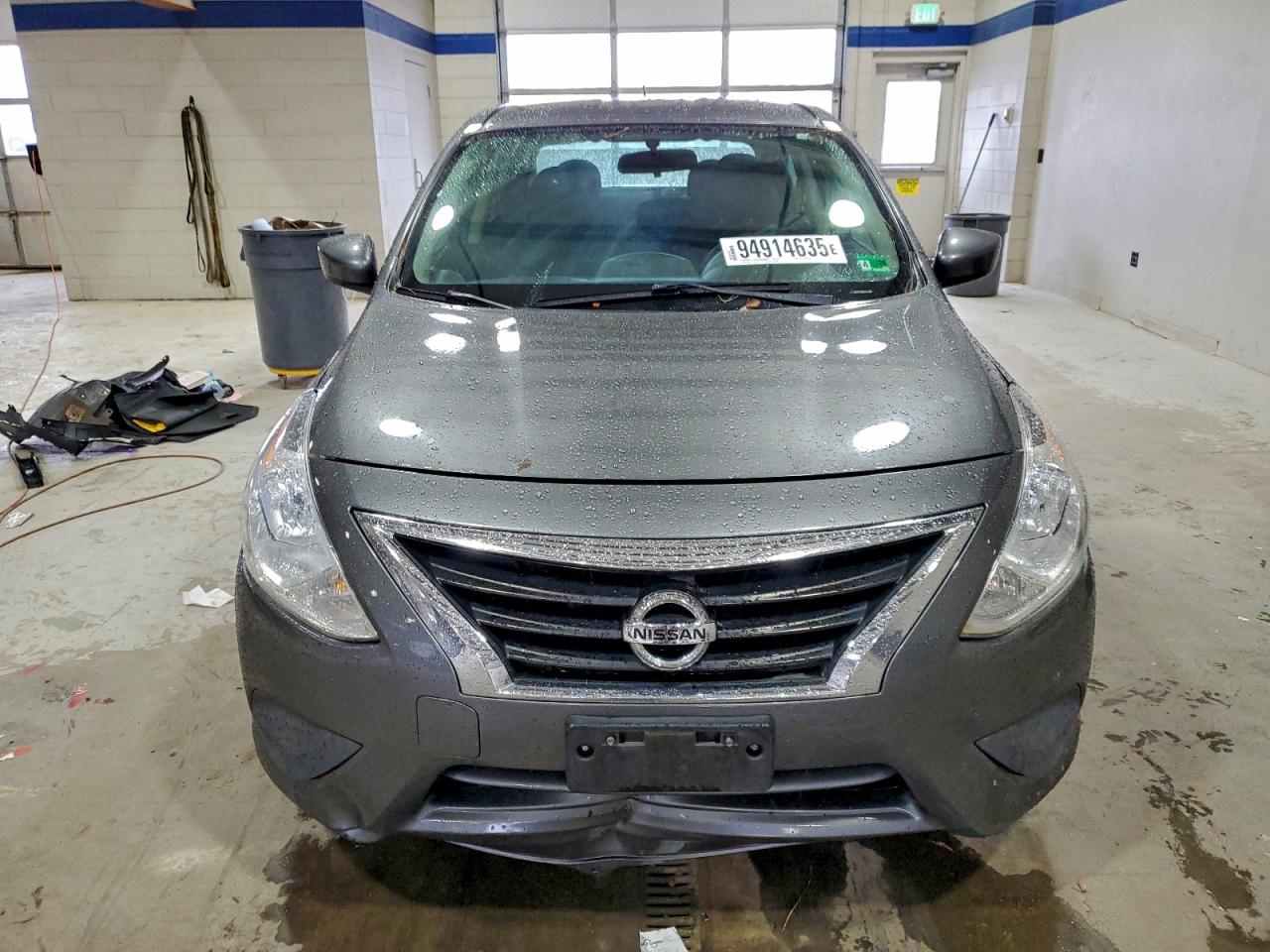 NISSAN VERSA S