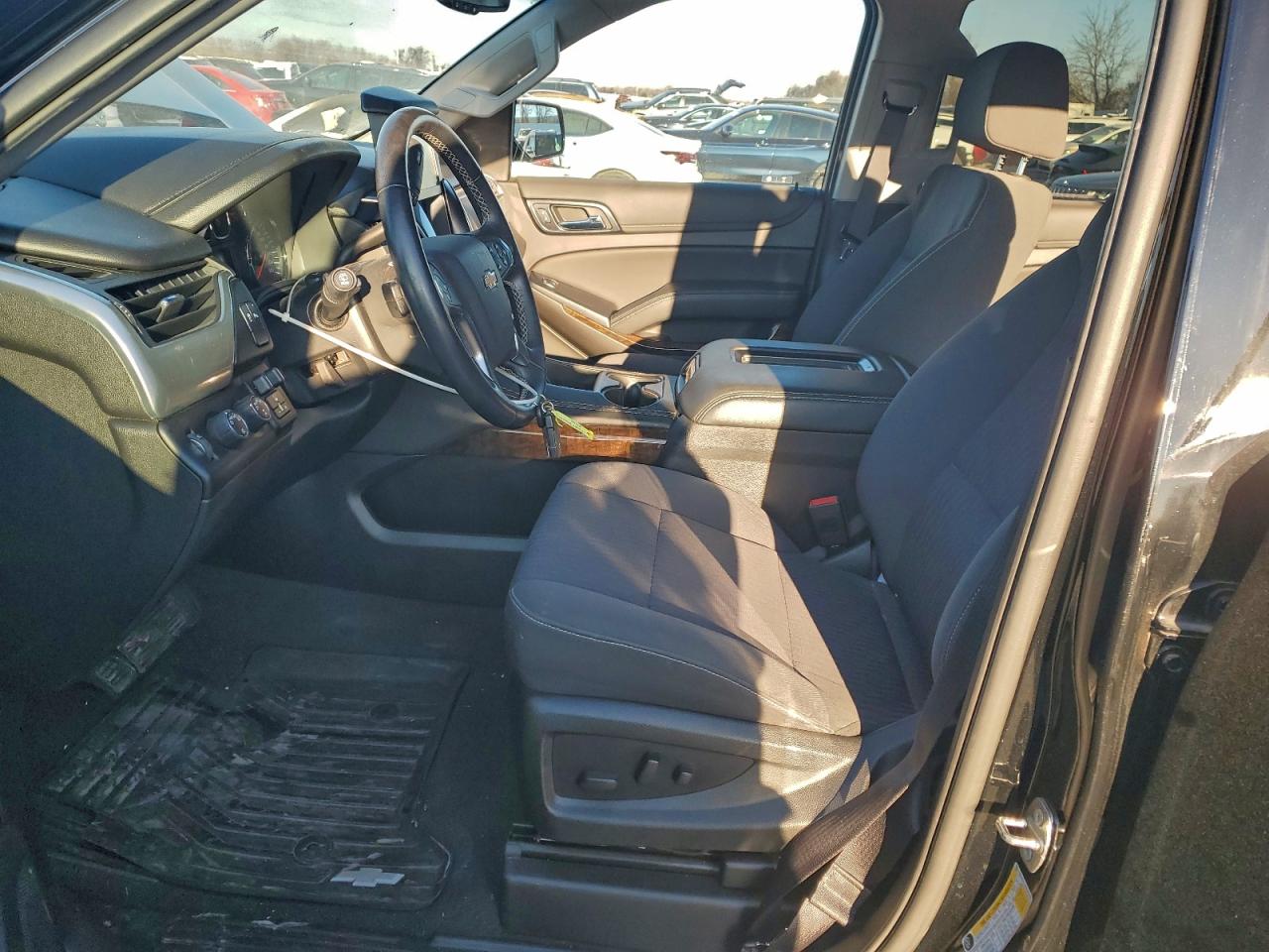 CHEVROLET SUBURBAN K1500 LS