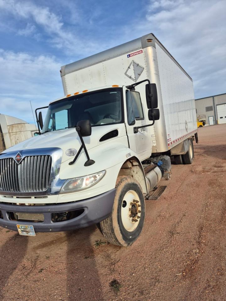 Lot #3305599103 2015 INTERNATIONAL 4000 4300