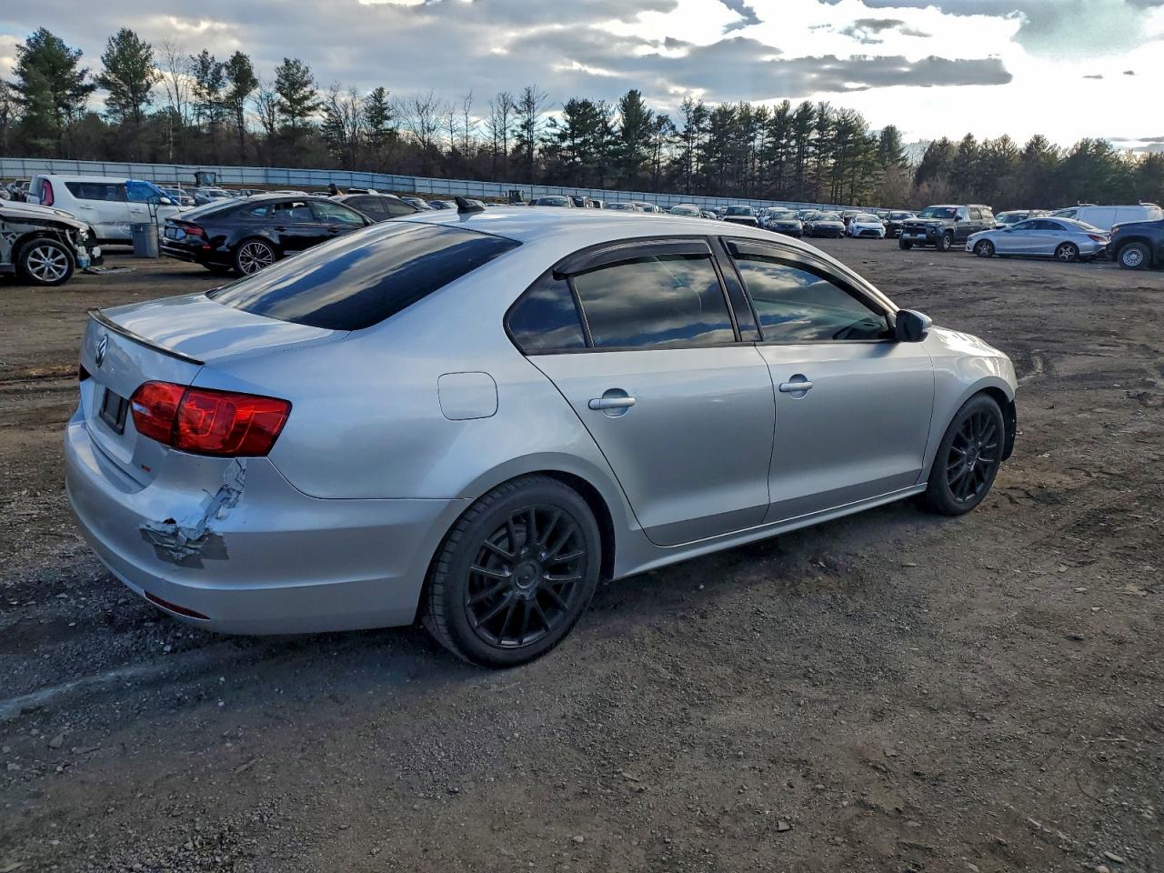 Lot #3311683246 2011 VOLKSWAGEN JETTA SE