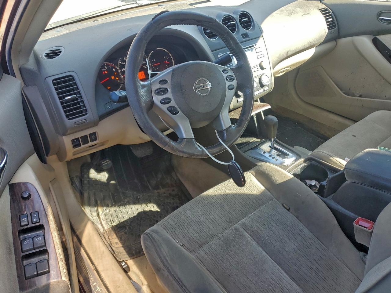 NISSAN ALTIMA BASE