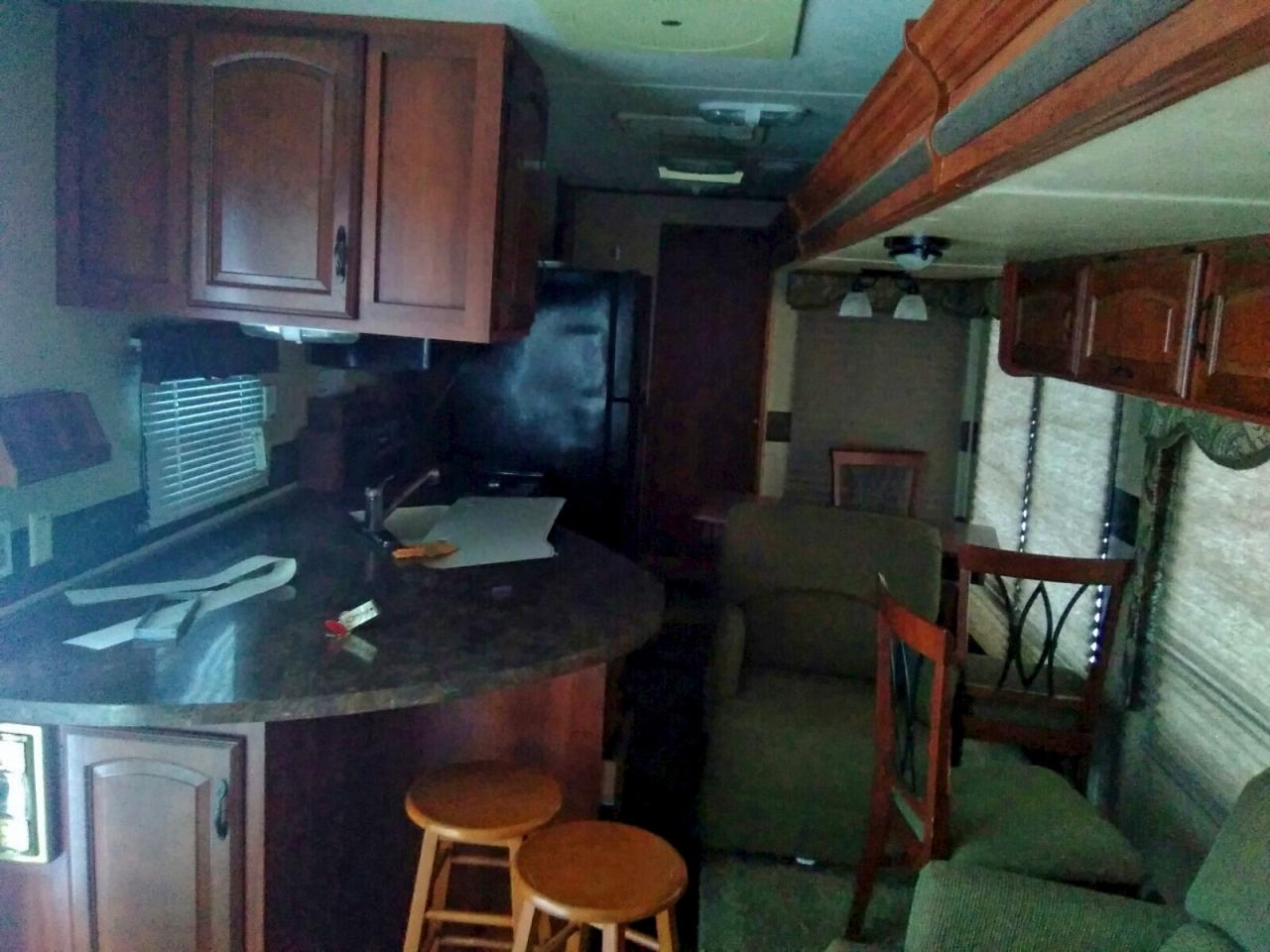 Lot #3308309203 2011 LTU0 TRAVEL TRAILER