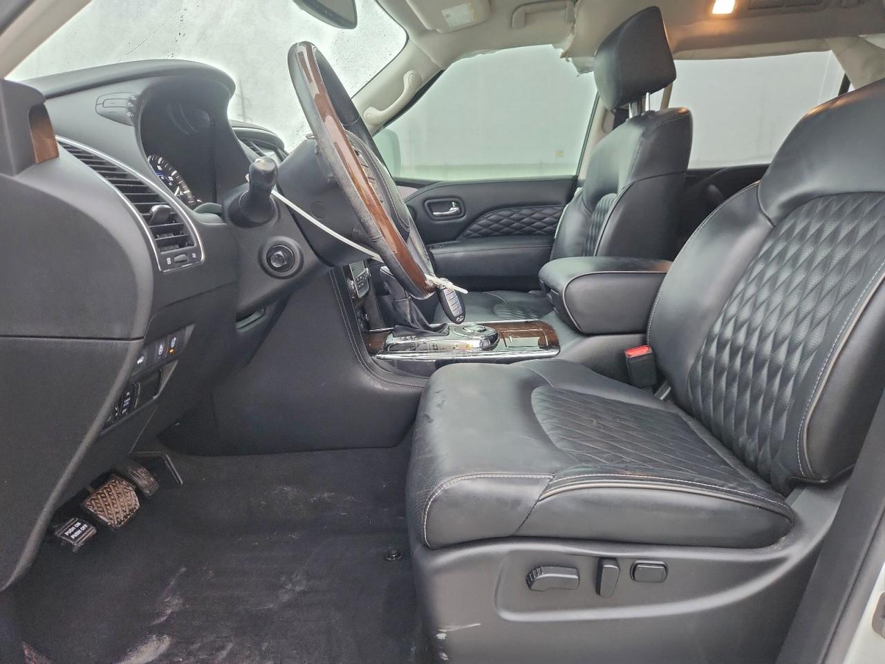 INFINITI QX80 LUXE