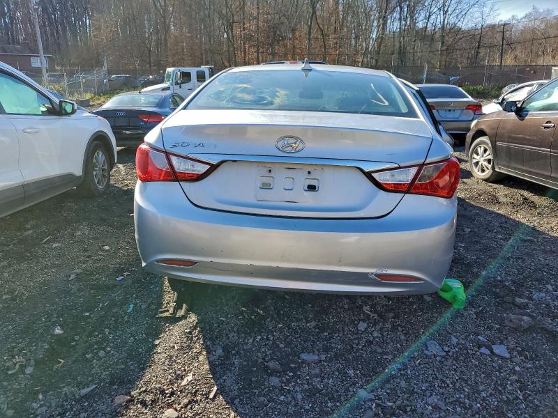 2011 HYUNDAI SONATA GLS #3306393525