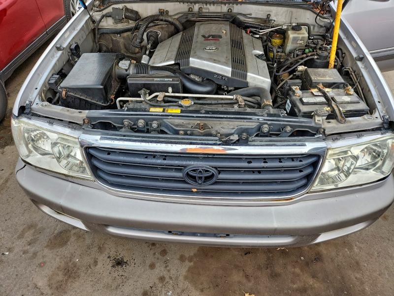 2002 TOYOTA LAND CRUIS #3310479046