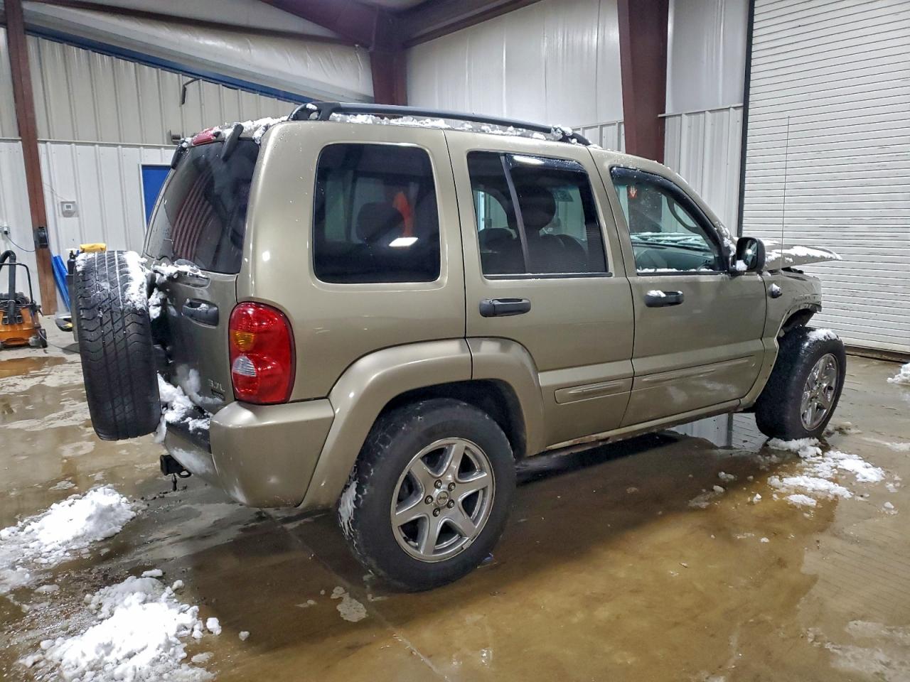 Lot #3309604578 2004 JEEP LIBERTY LI