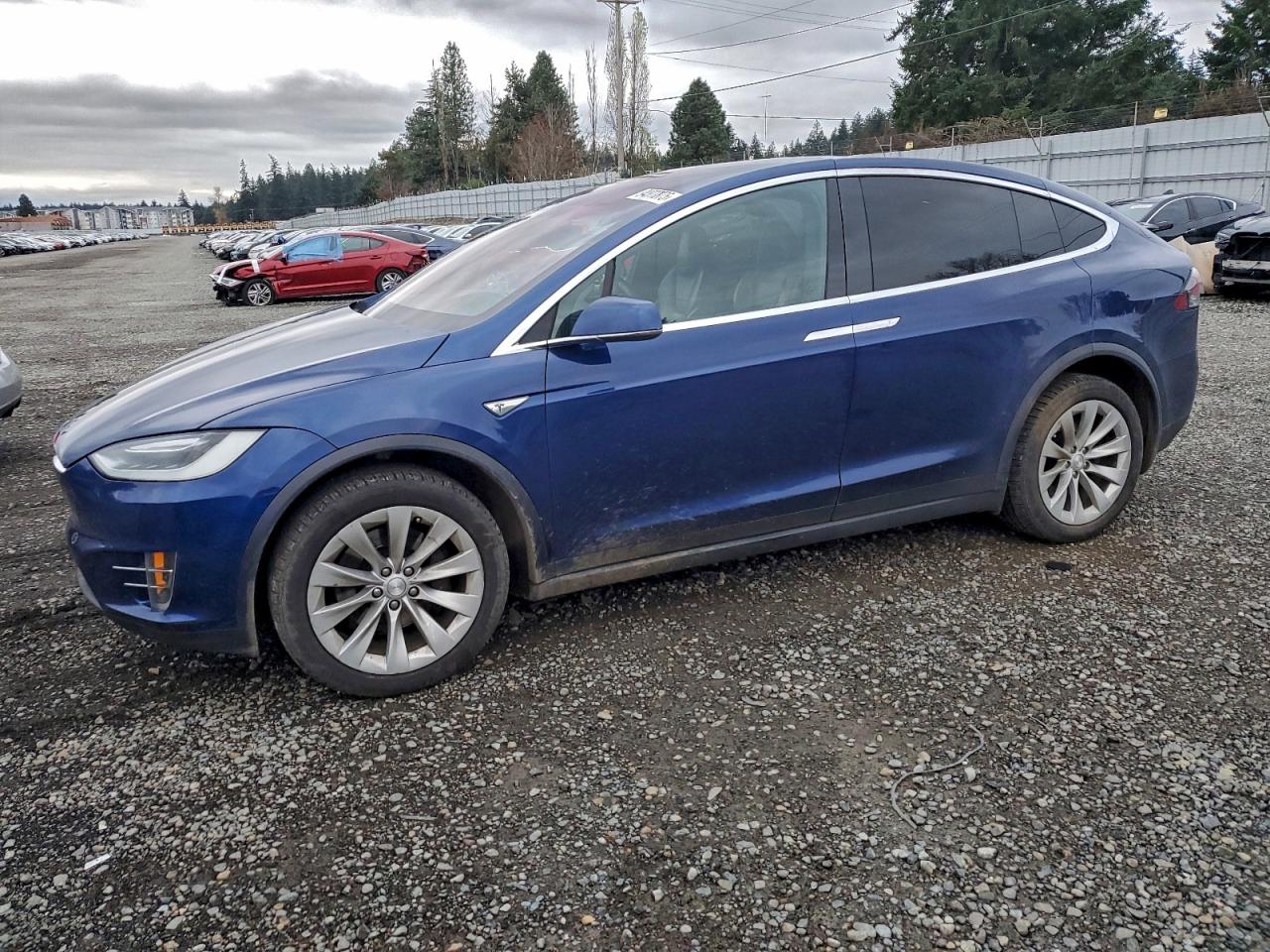 TESLA MODEL X