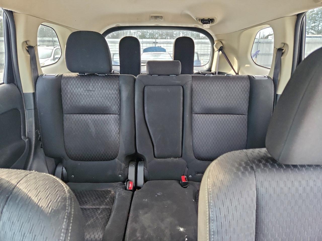 MITSUBISHI OUTLANDER ES