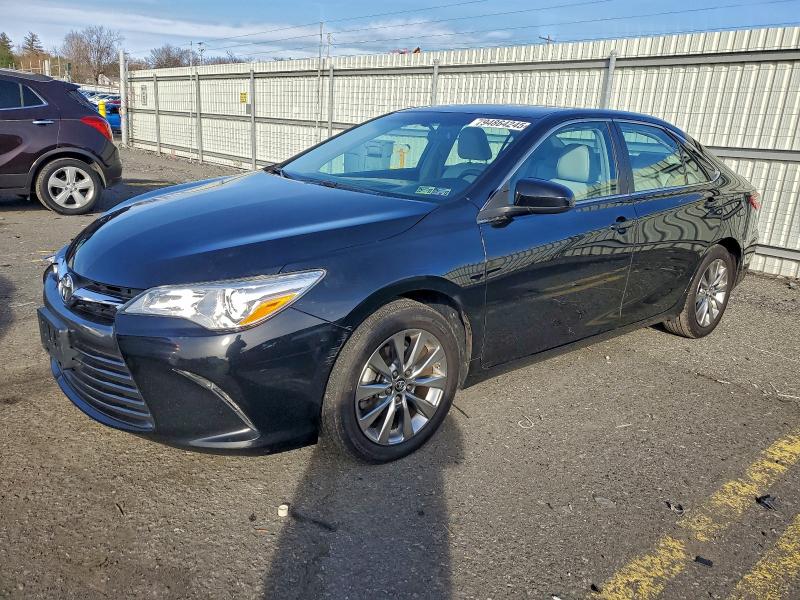 2016 TOYOTA CAMRY LE #3304670968
