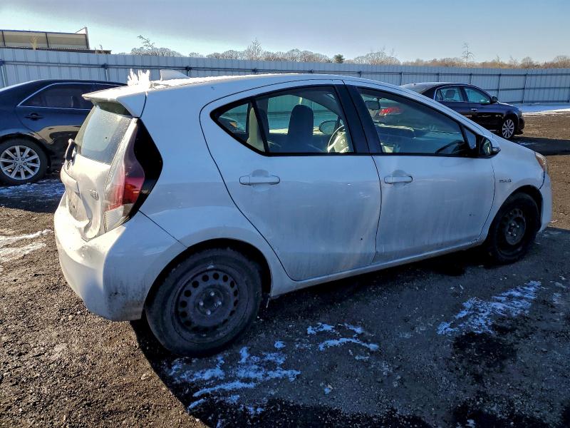 2015 TOYOTA PRIUS C #3317709072