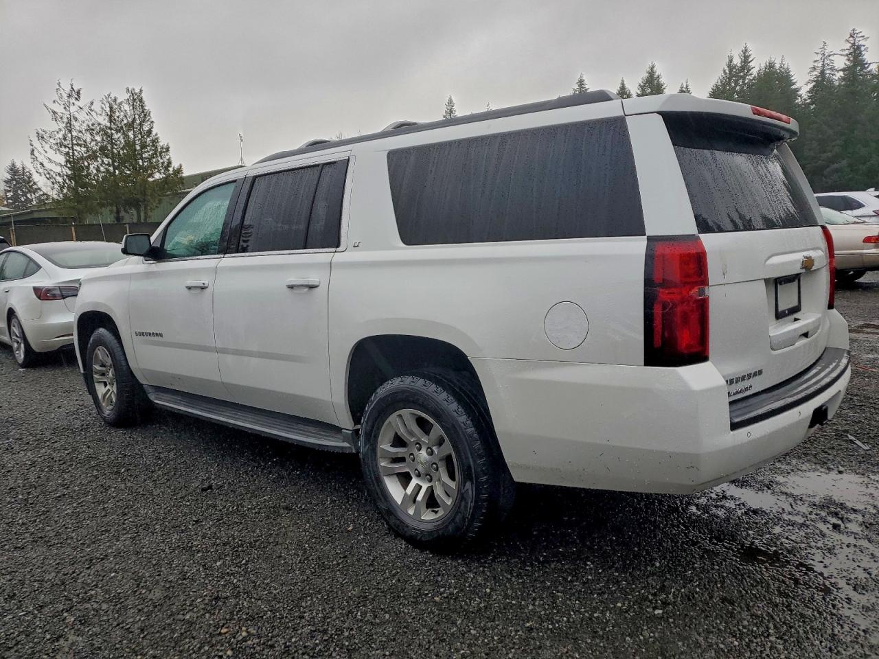 CHEVROLET SUBURBAN C1500 LT