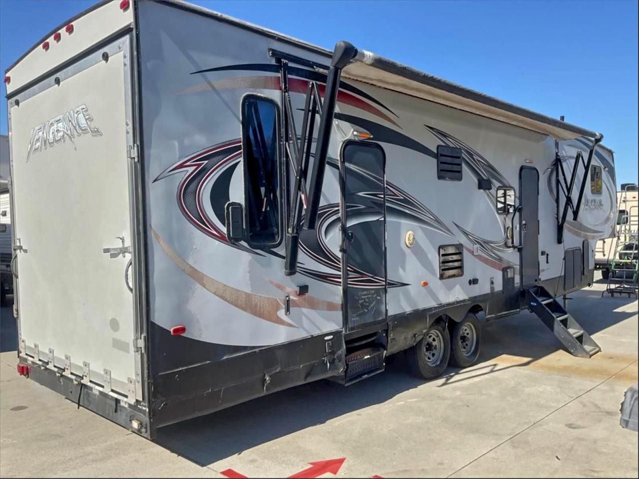 Lot #3310416975 2015 VENGEANCE 311A13