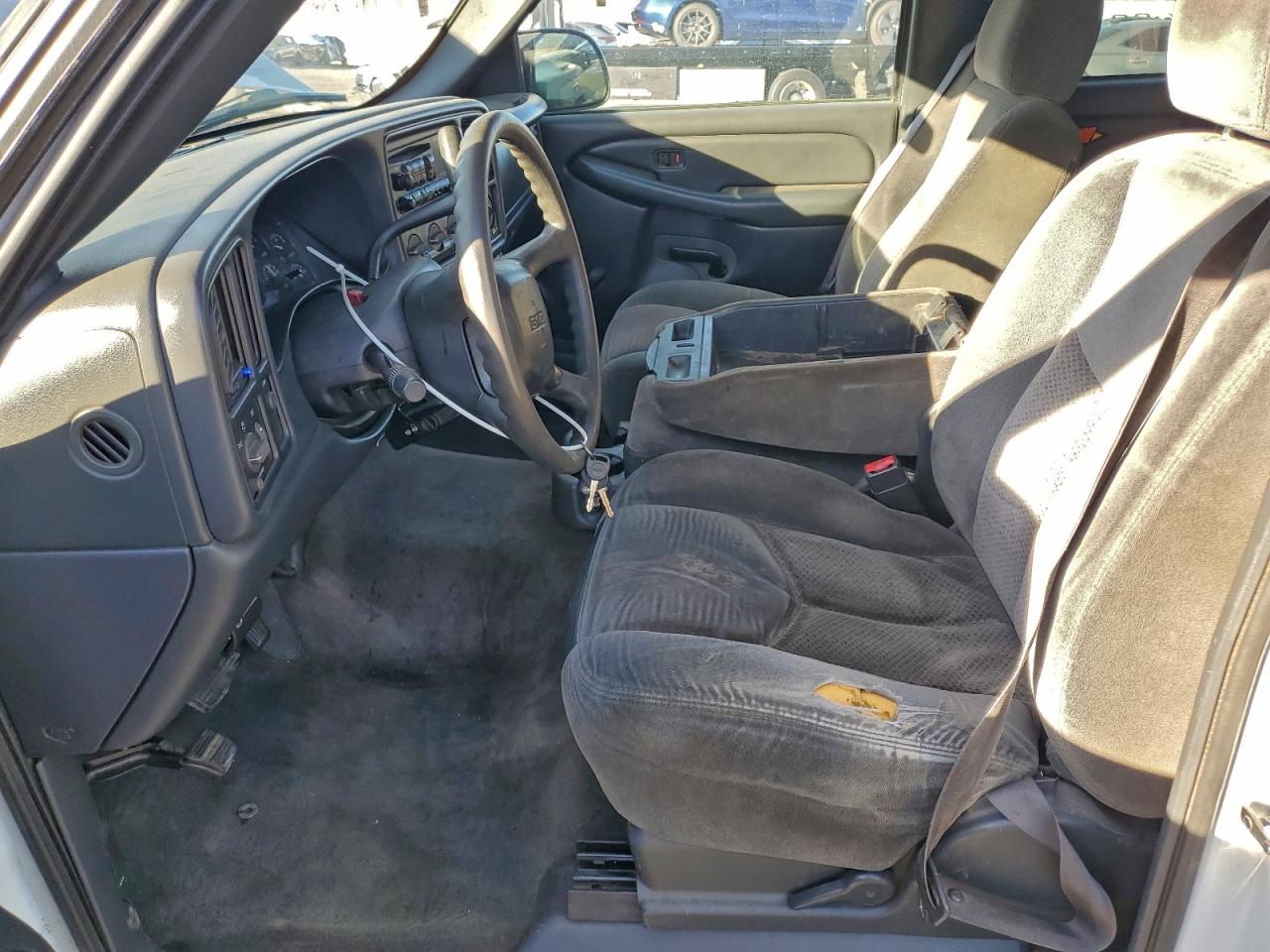 Lot #3318885937 2002 GMC NEW SIERRA