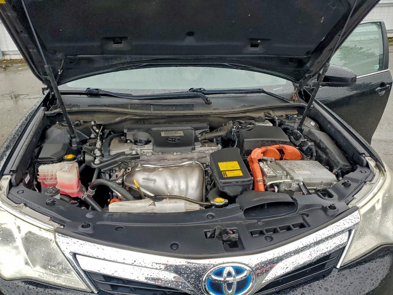 TOYOTA CAMRY HYBRID
