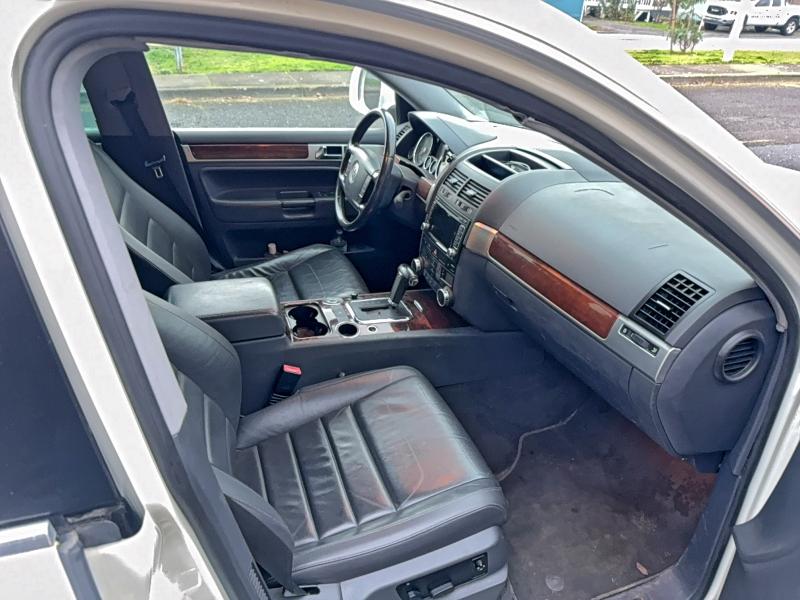 2009 VOLKSWAGEN TOUAREG 2 #3303864692