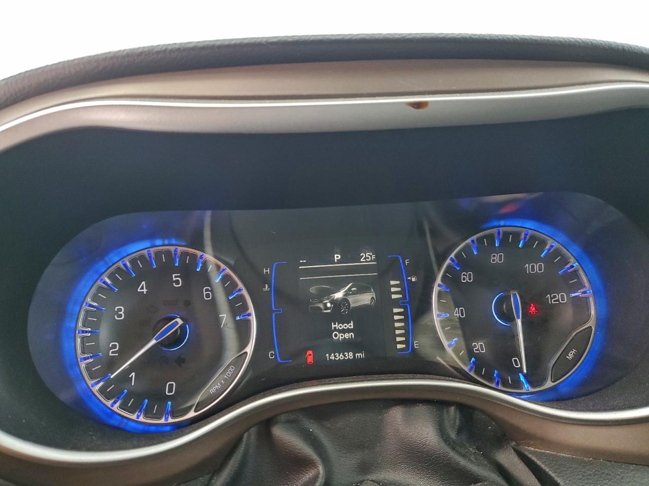 CHRYSLER PACIFICA TOURING PLUS