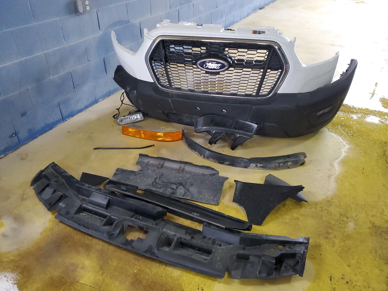 Lot #3311479259 2025 CHEVROLET EXPRESS