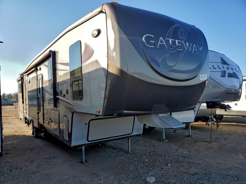 2016 HEART LAND GATEWAY #3303869757